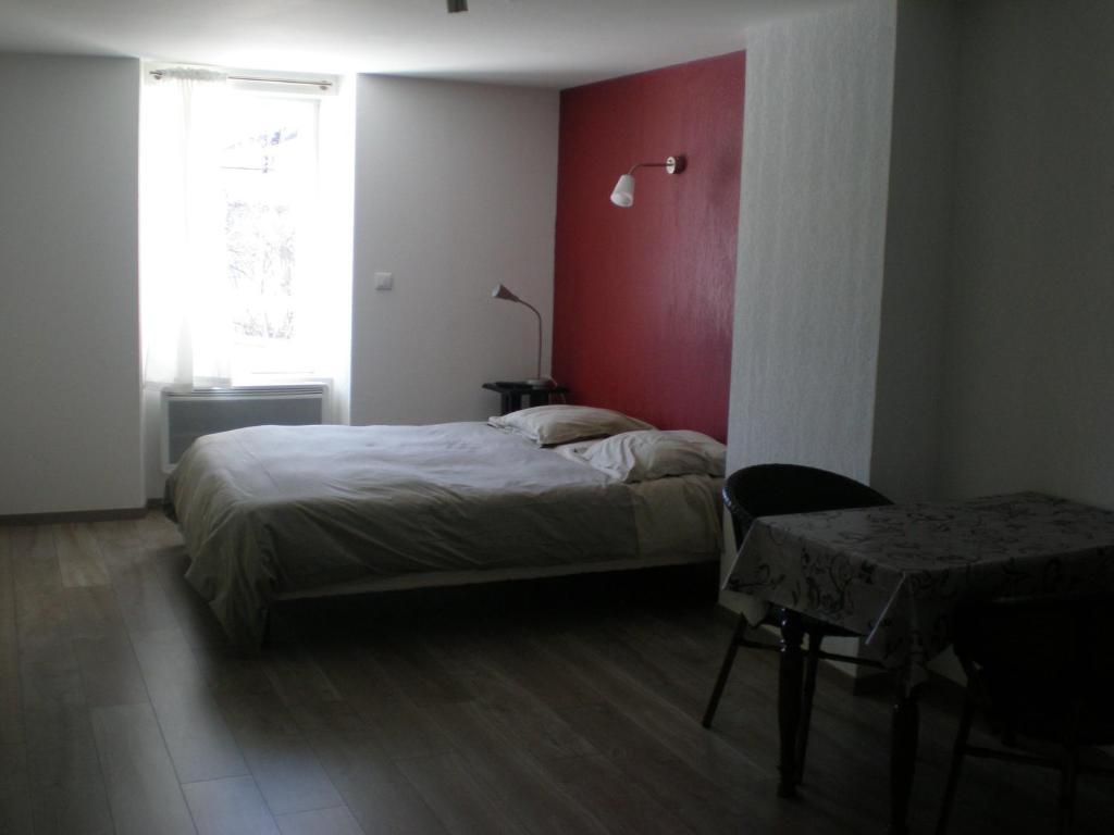 Appart Hotel De La Paix Barcelonnette Δωμάτιο φωτογραφία